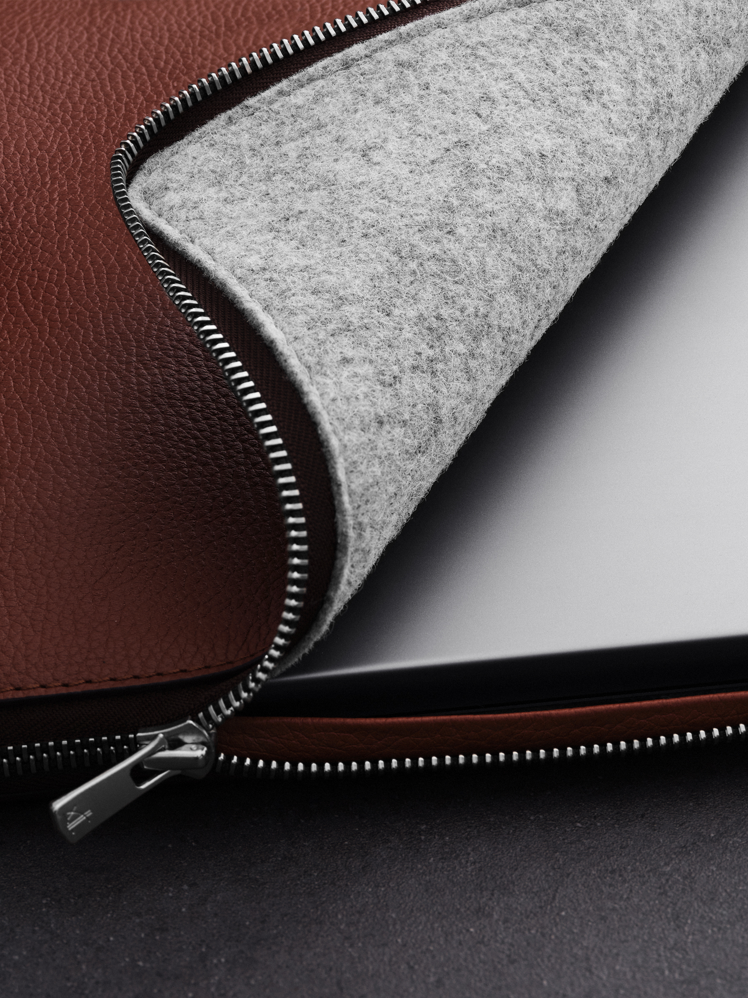 Woolnut Leather Folio for 15" MacBook - Cognac