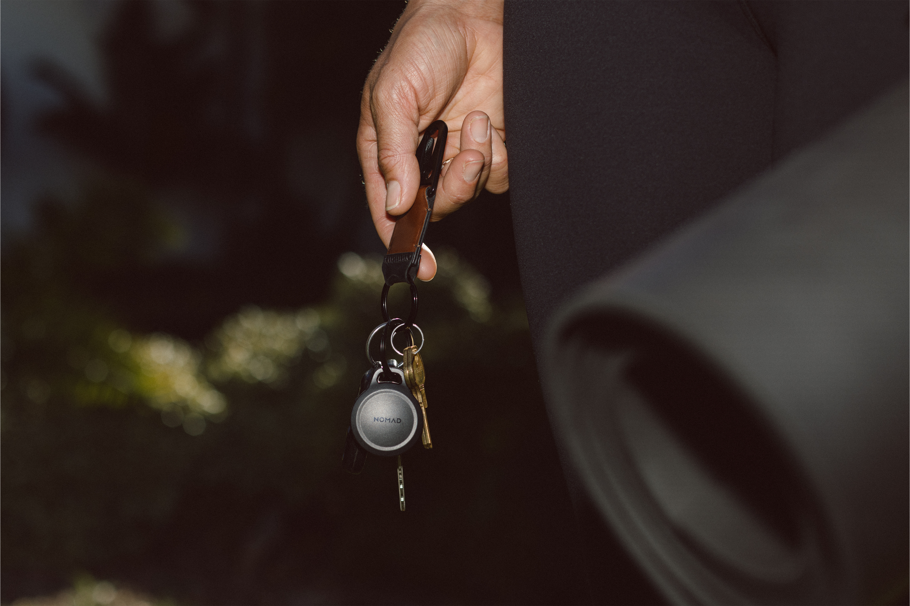 Nomad Rugged AirTag Keychain - Black