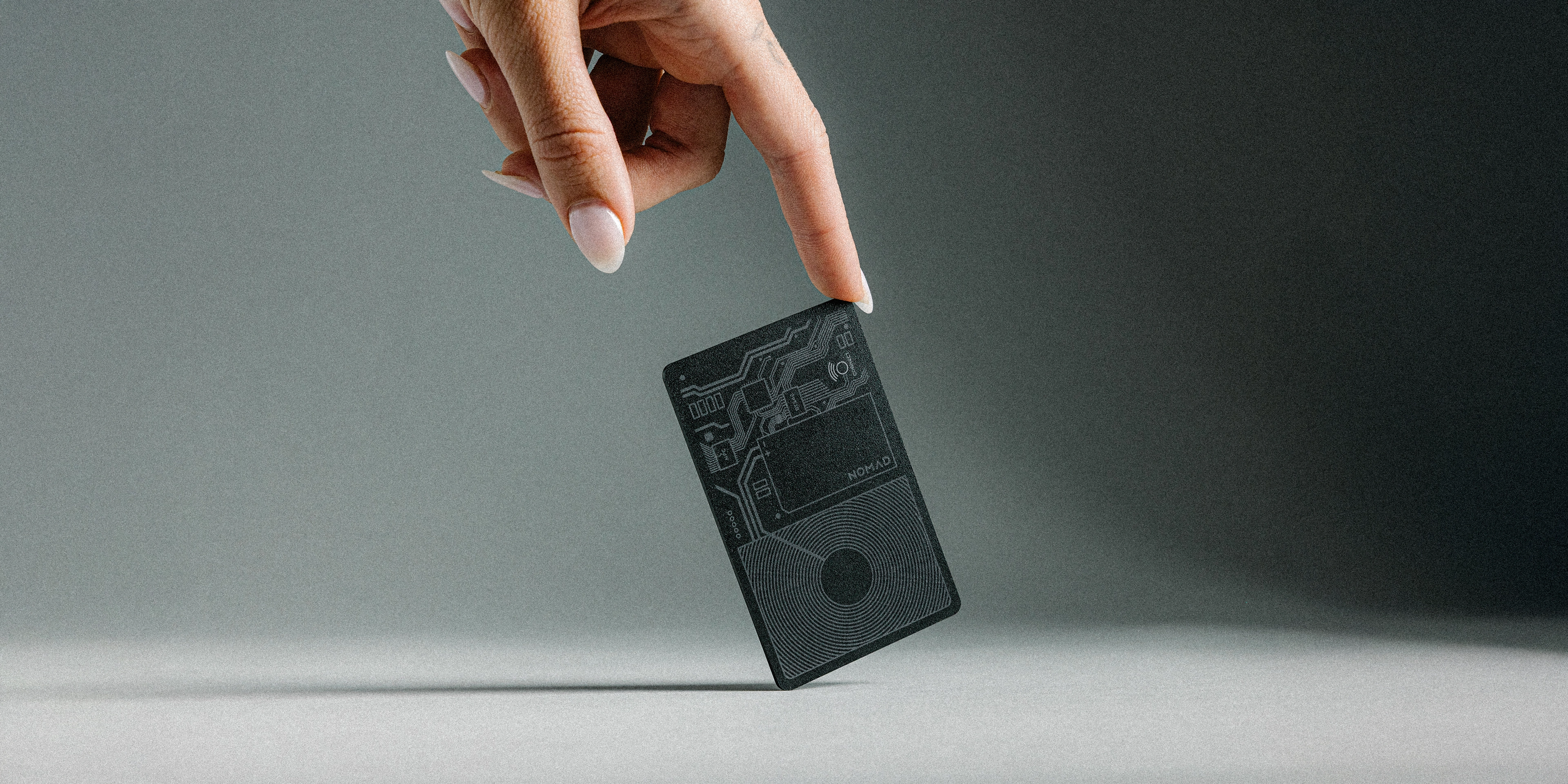 Nomad Tracking Card Air v2 for - Black - Apple (Find My)