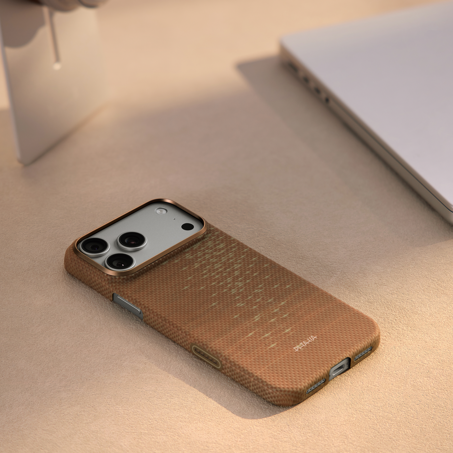 Pitaka Ultra Slim iPhone 17 Pro Case - Golden Glint